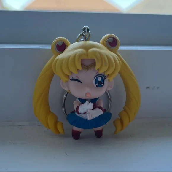 Sailor Moon Keychain - Picture 2 of 6